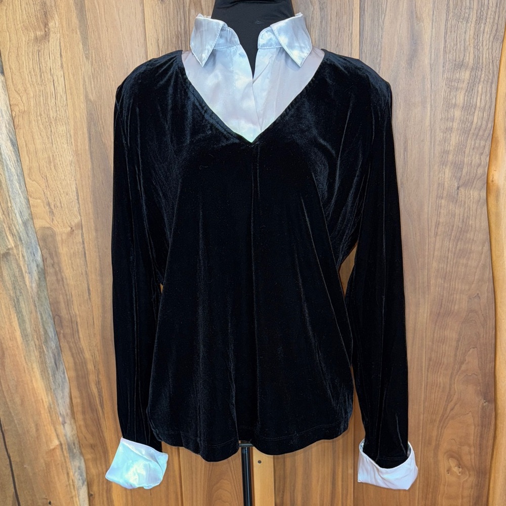 Chic Black Velvet Women's Blouse